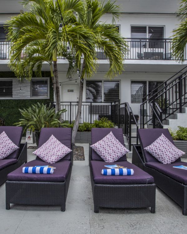 Beachside Apartment Hotel