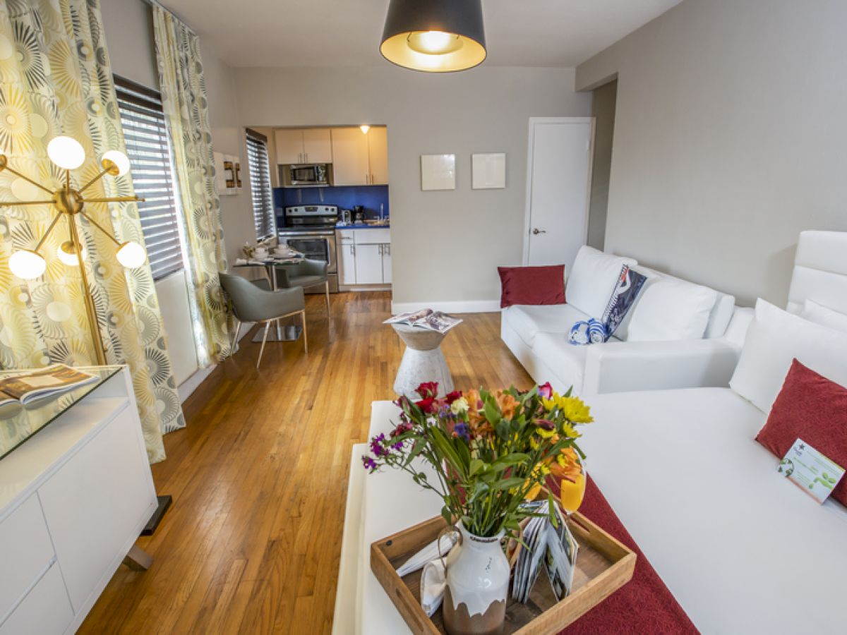 Beachside Apartment Hotel