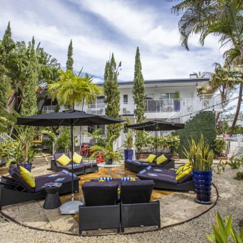 Beachside Apartment Hotel